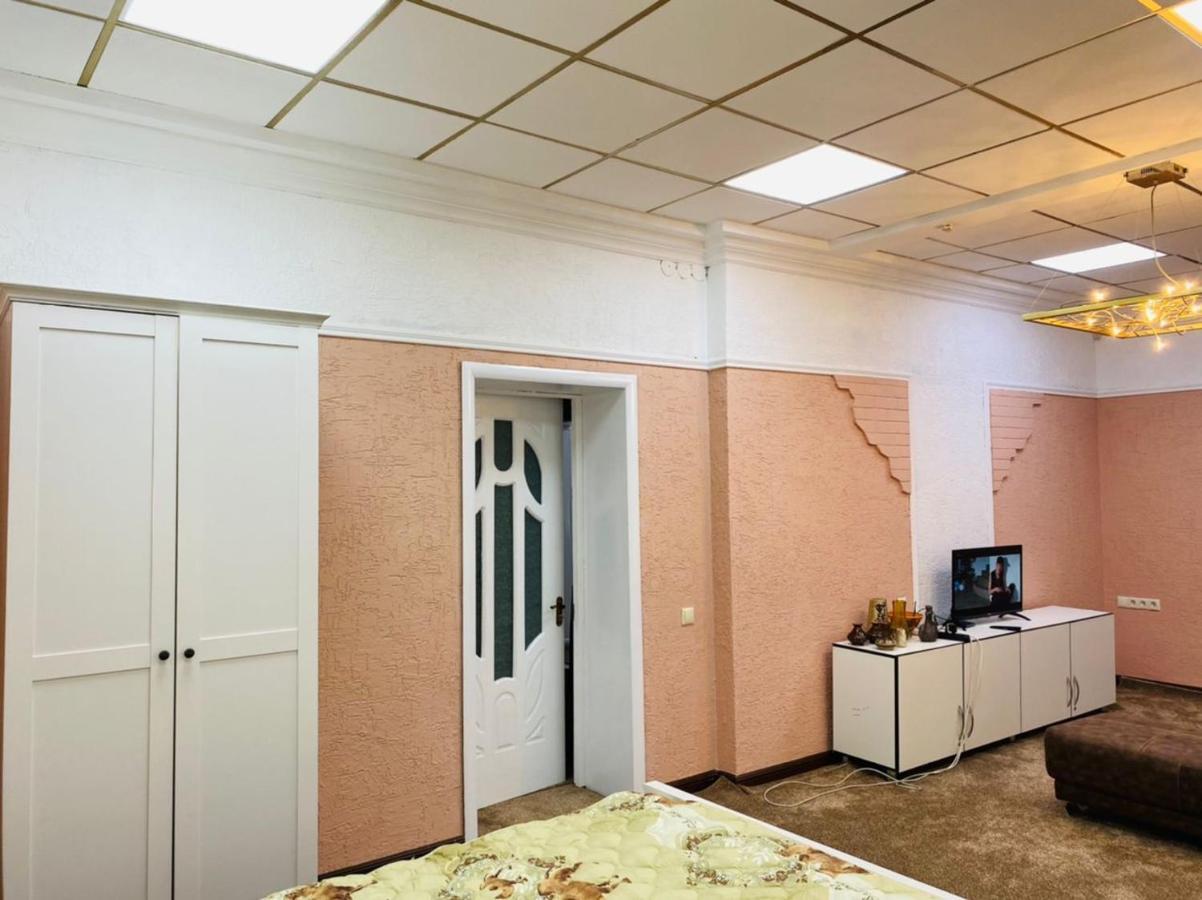 Бульвар Эркиндик74 Bishkek Exterior photo