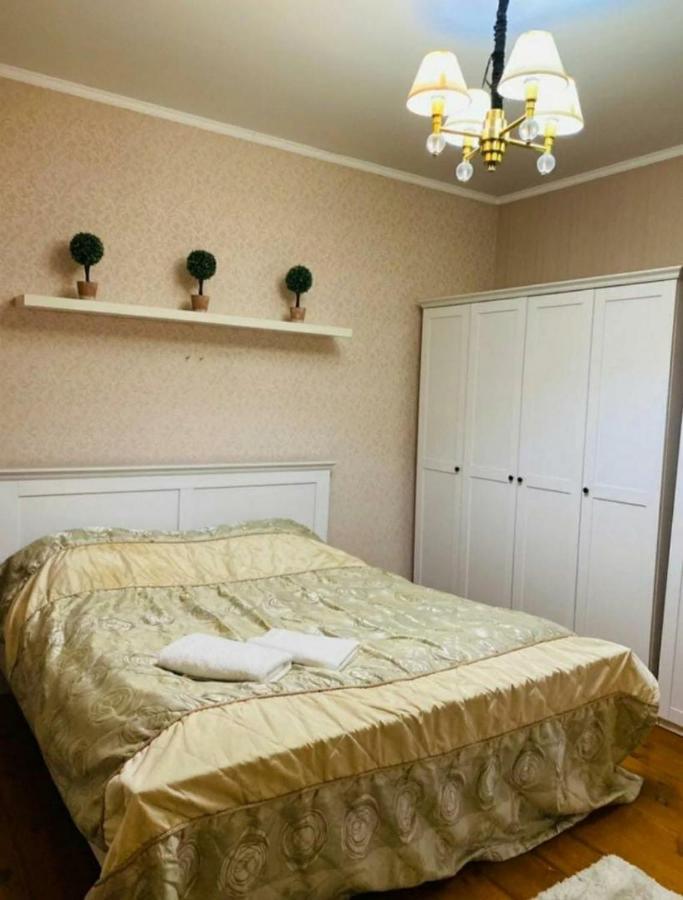 Бульвар Эркиндик74 Bishkek Exterior photo